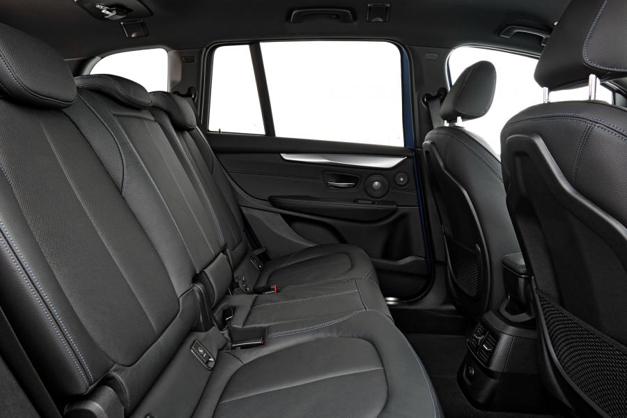  BMW 220i Gran Tourer M Sport Package 2015 года  (фото 21 из 32)